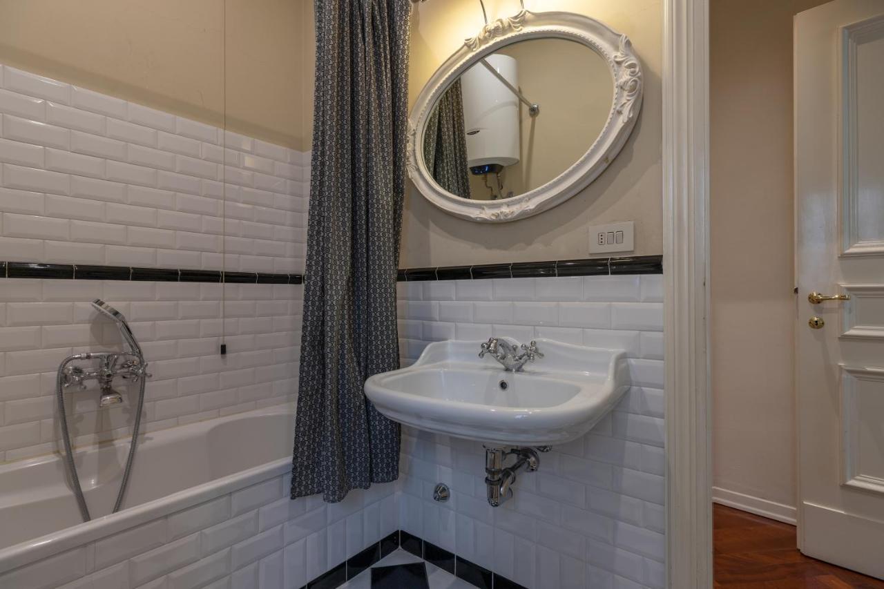Seta Spacious Apartment Next To The Duomo Florence Extérieur photo